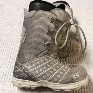 Thirtytwo Snowboarding Boots